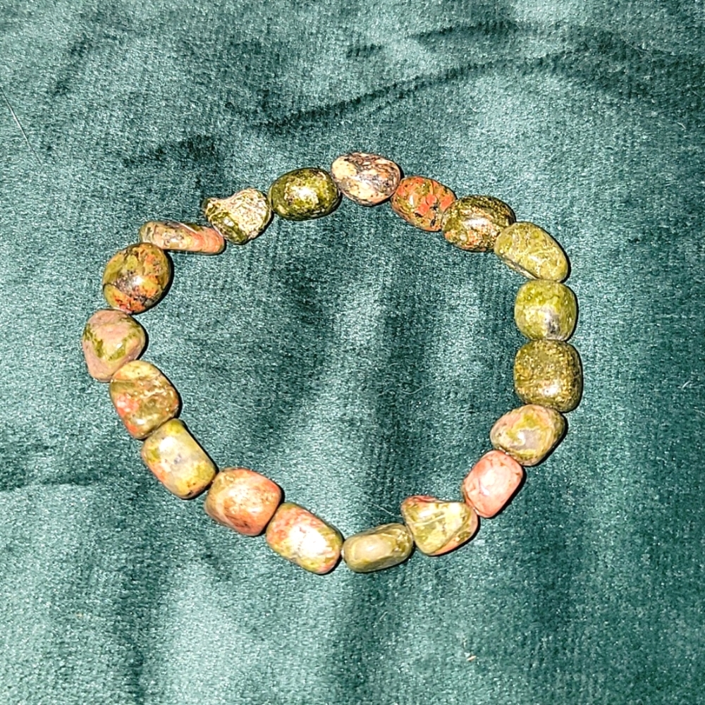 NWT Handmade Unakite Bracelet